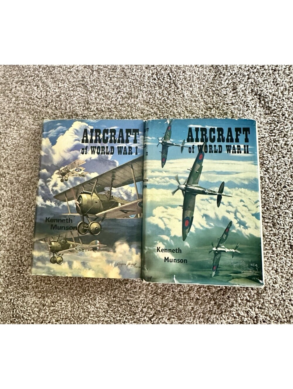2 Books : Aircraft of World War I & II By Kenneth Munson Good Set Lot Of 2